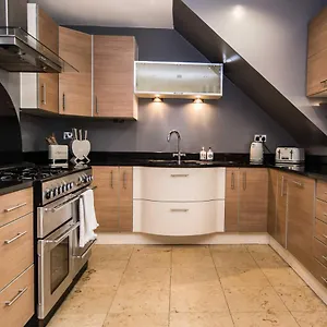 Apartment 31 Queens Terrace Southampton
