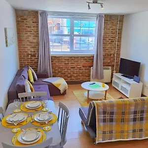 Apartment Flat 3 Lovely Spacious Available For Guests Parking Wifi Southampton